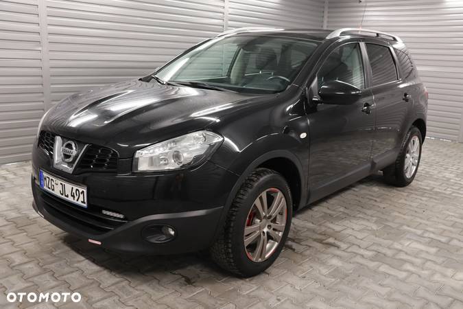 Nissan Qashqai 2.0 lounge - 1