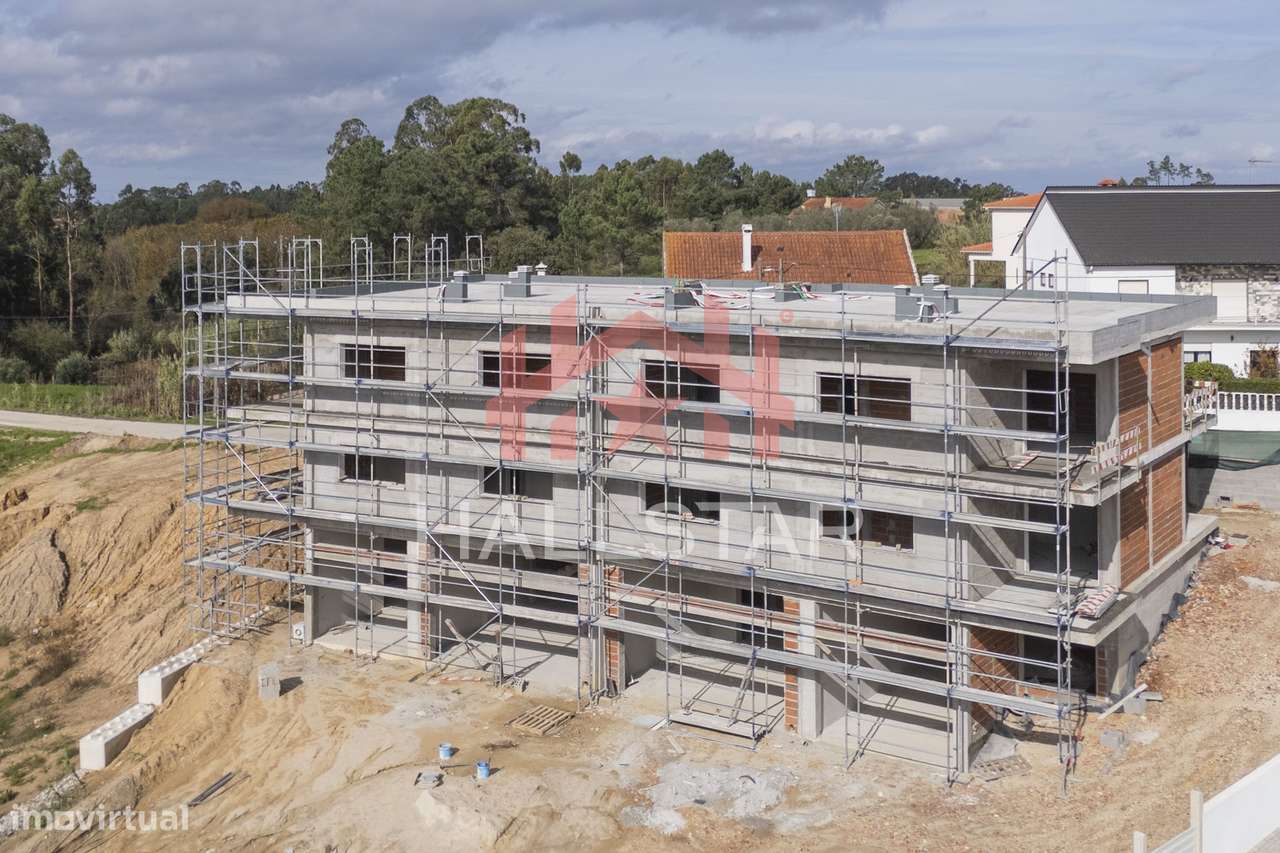 Apartamento T3 / Condomínio Fechado Vale dos Vidoeiros / Leiria-7