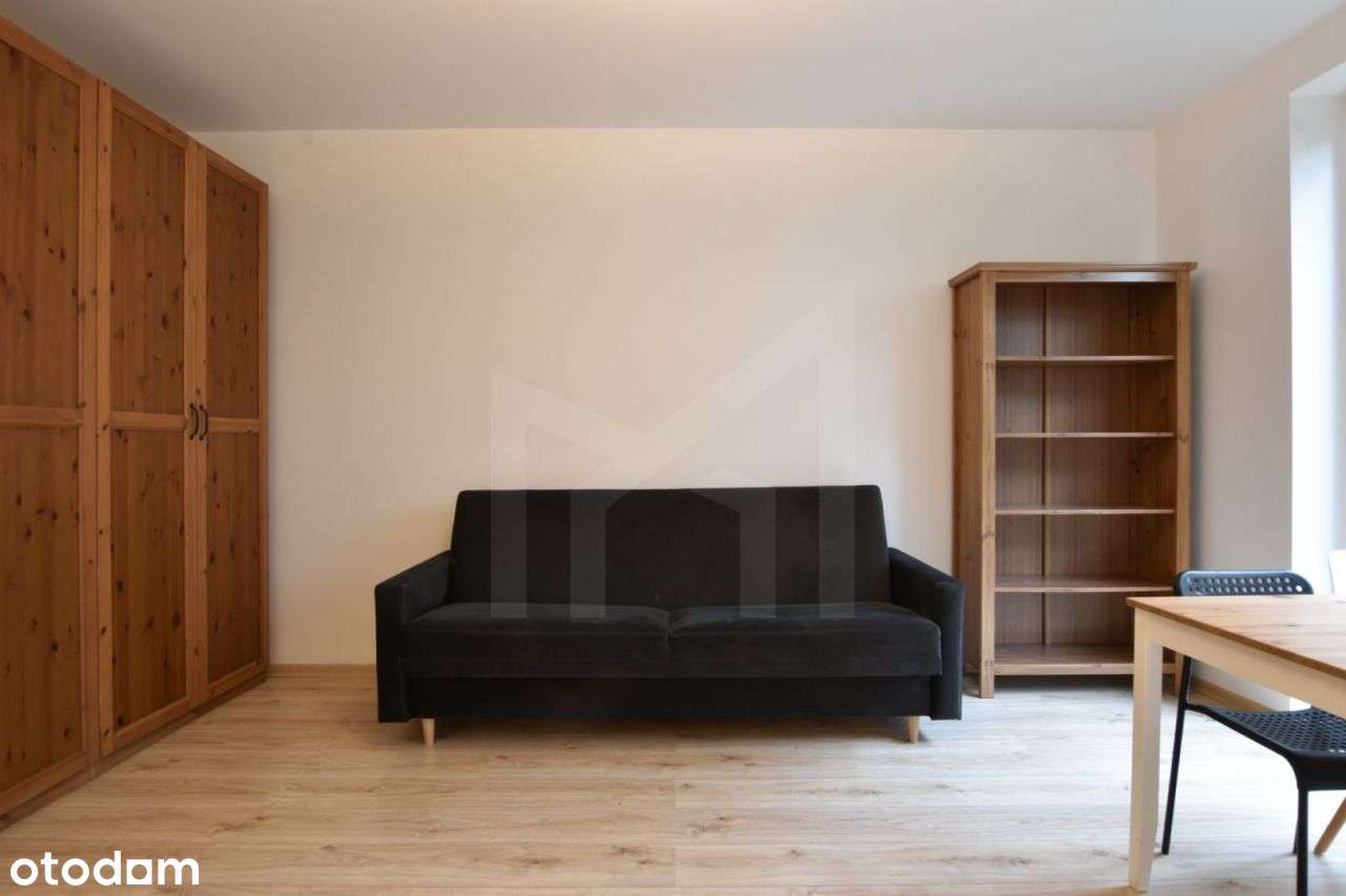 Longbridge ul. Kościelna, ogród, garaż, kom.lokato