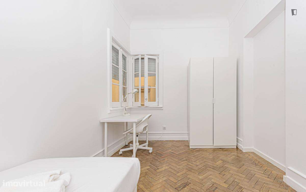 Quarto - localizado em Lapa Lisbon - Grande imagem: 4/10