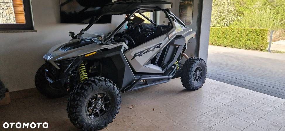 Polaris RZR - 9