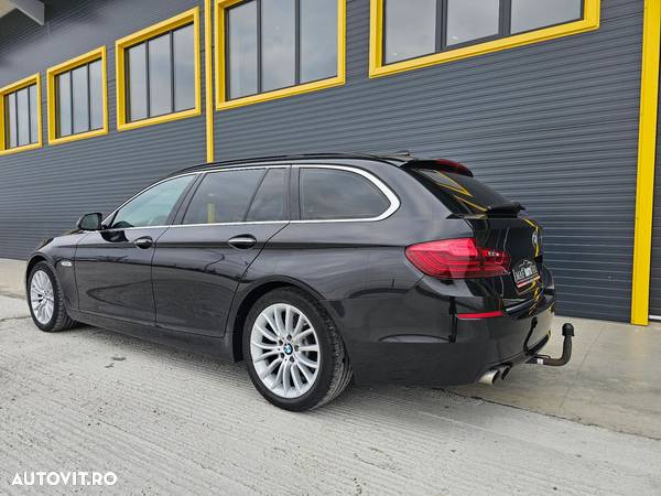 BMW Seria 5 518d Aut. Luxury Line - 2