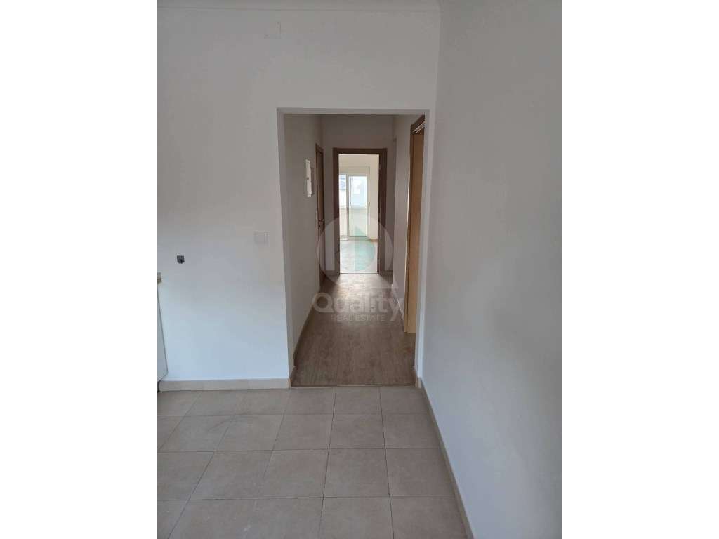 T2 Zona Central na Baixa da Banheira-4