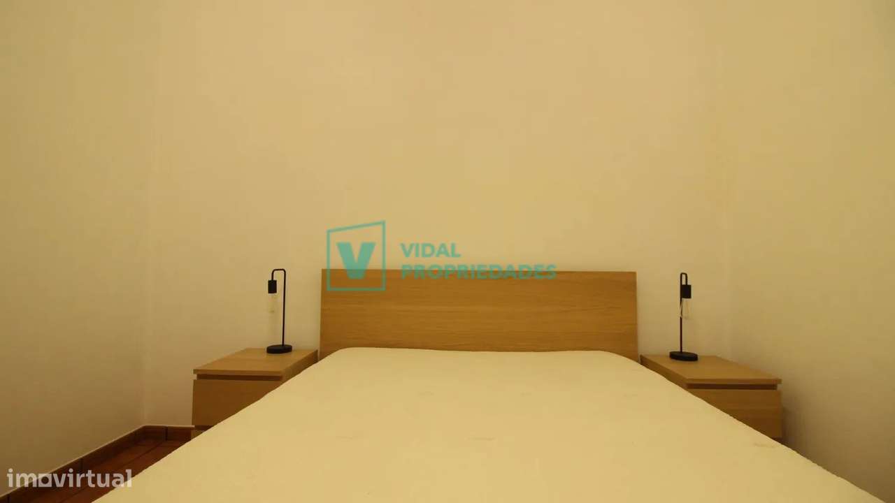 Moradia T7 com piscina e garagem em Loulé-9