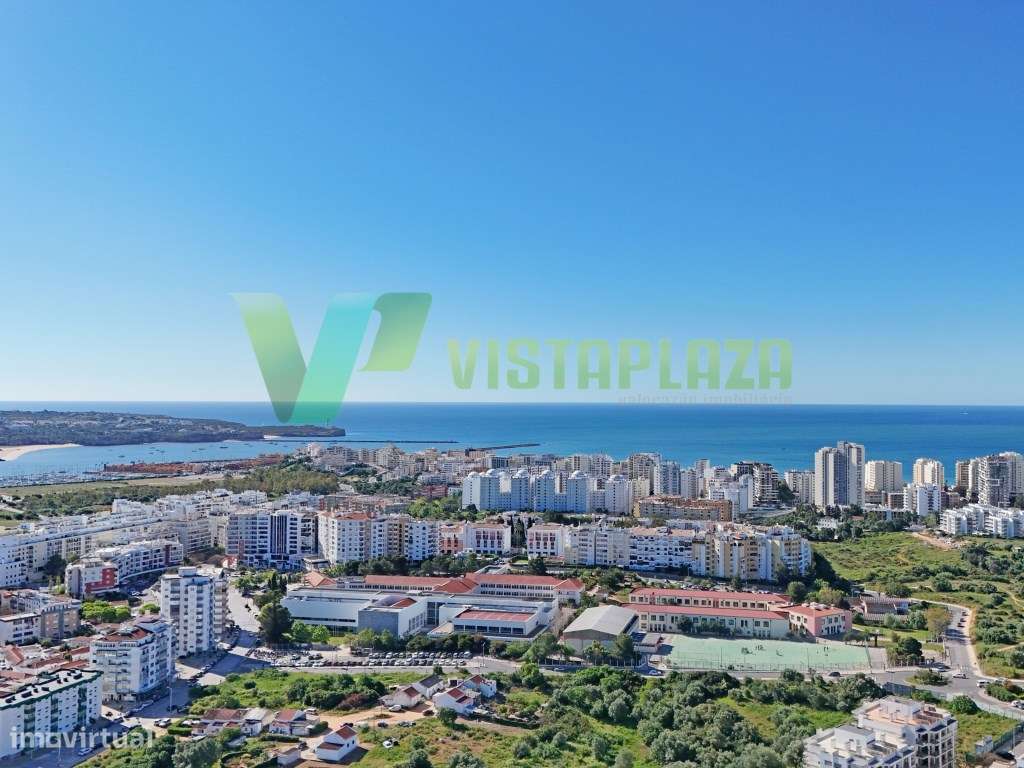 Apartamento Duplex com Terraço e Vista Panorâmica, piscina e garage...-4