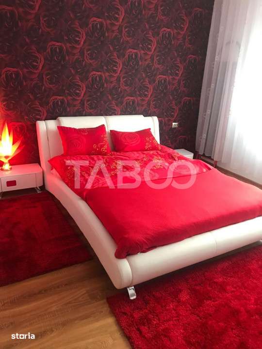 2 Case individuale moderne renovate 500 mp teren de vanzare Sibiu - Imagine principală: 5/19