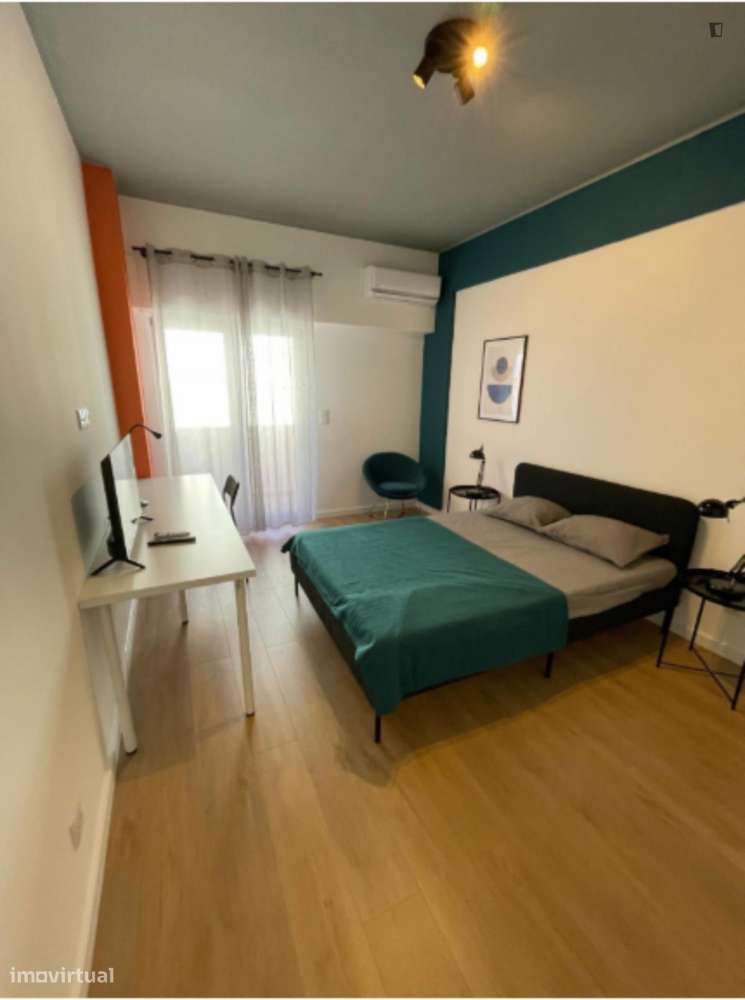 Quarto - localizado em Setubal - Grande imagem: 3/10