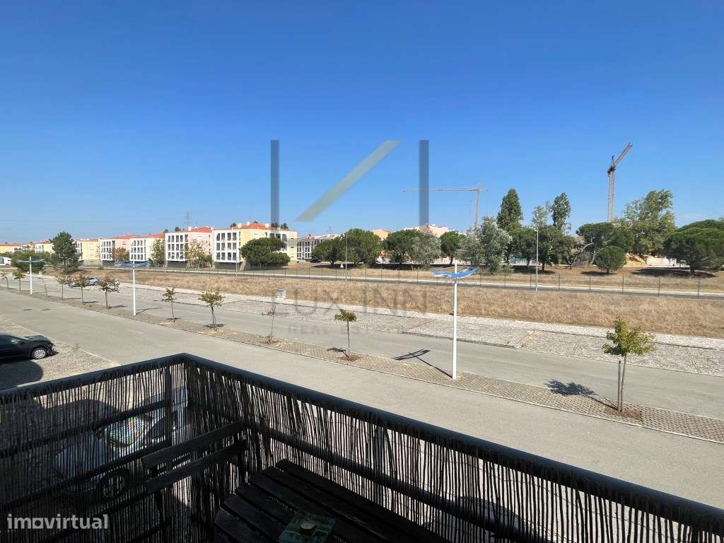 Apartamento T0, Mobilado e Equipado, Urb. Palmela VIllage situado n...-12