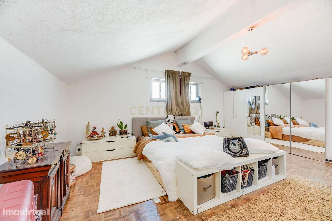 Moradia V6 no Algueirão-22