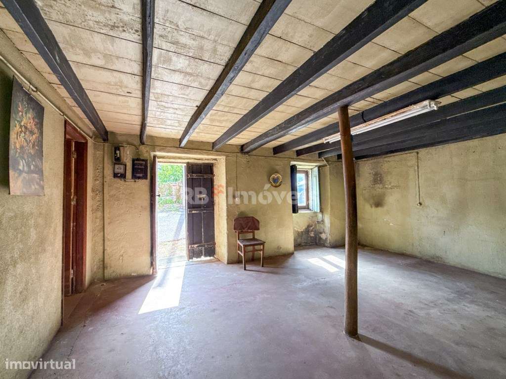 2 Moradias p/ Recuperar c/ Terreno - em Chãos, Ferreira do Zêzere-35