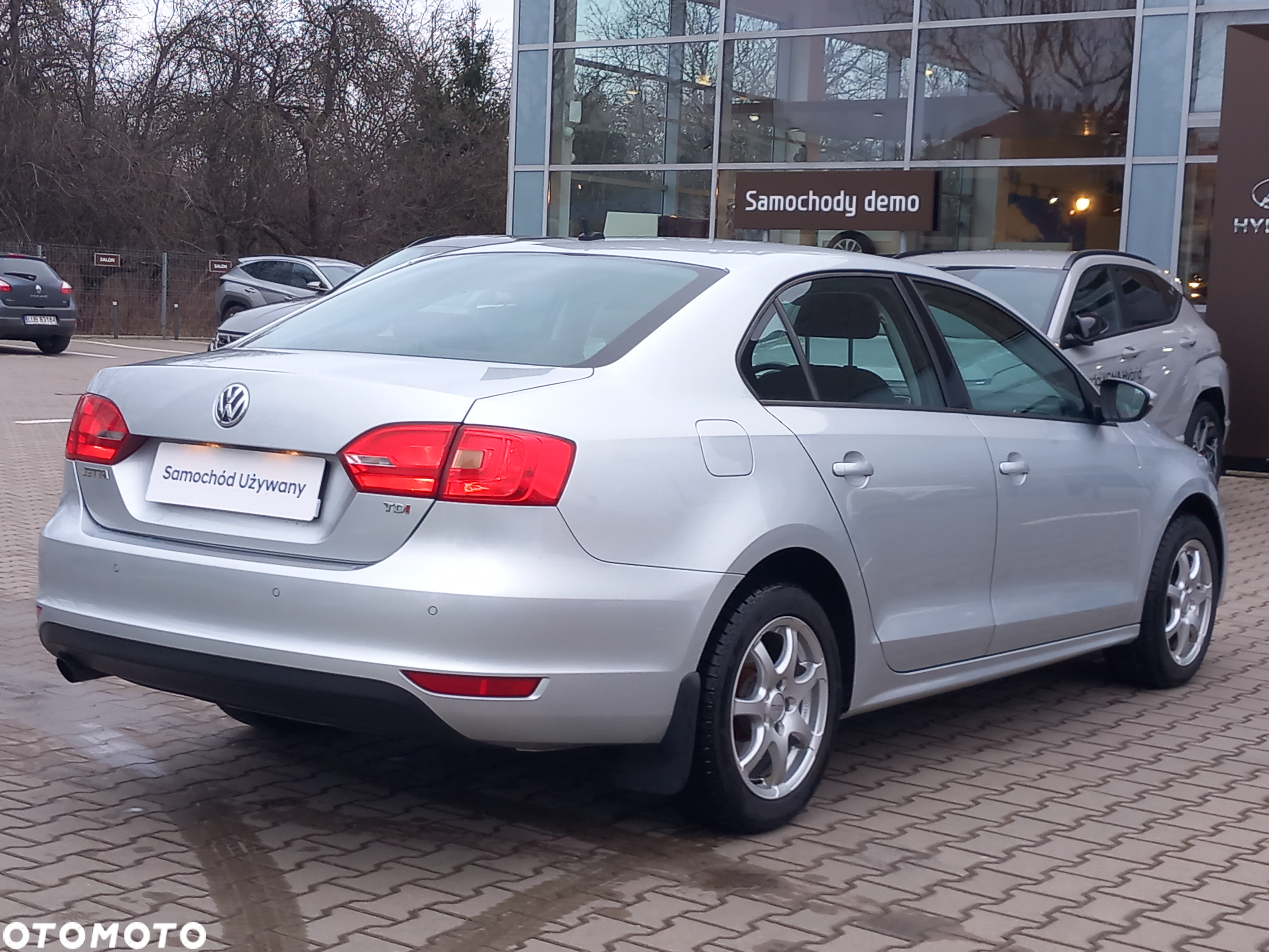 Volkswagen Jetta 1.6 TDI Trendline - 6