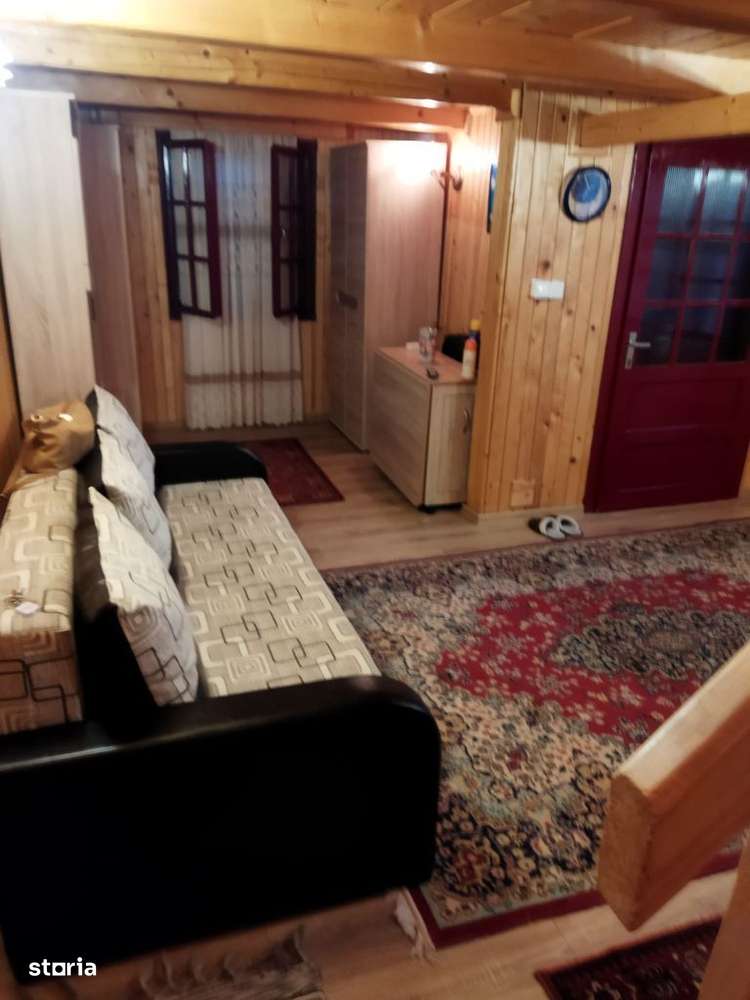 Carbunari ,casa din lemn - Imagine principală: 5/10
