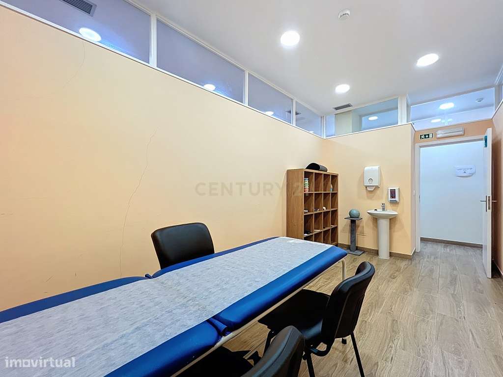 Oportunidade Única: Venda de Clínica em Pleno Funcionamento na Lagoa –-11