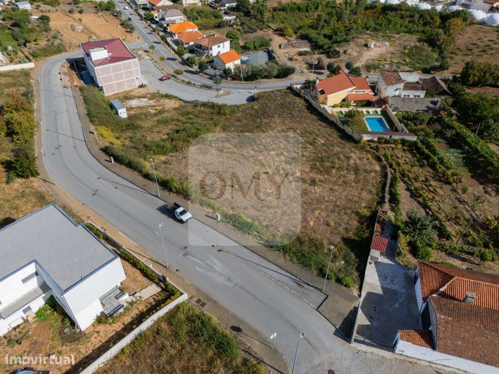 Lote em Sabrosa para Construção de Moradia Unifamiliar - Grande imagem: 3/8