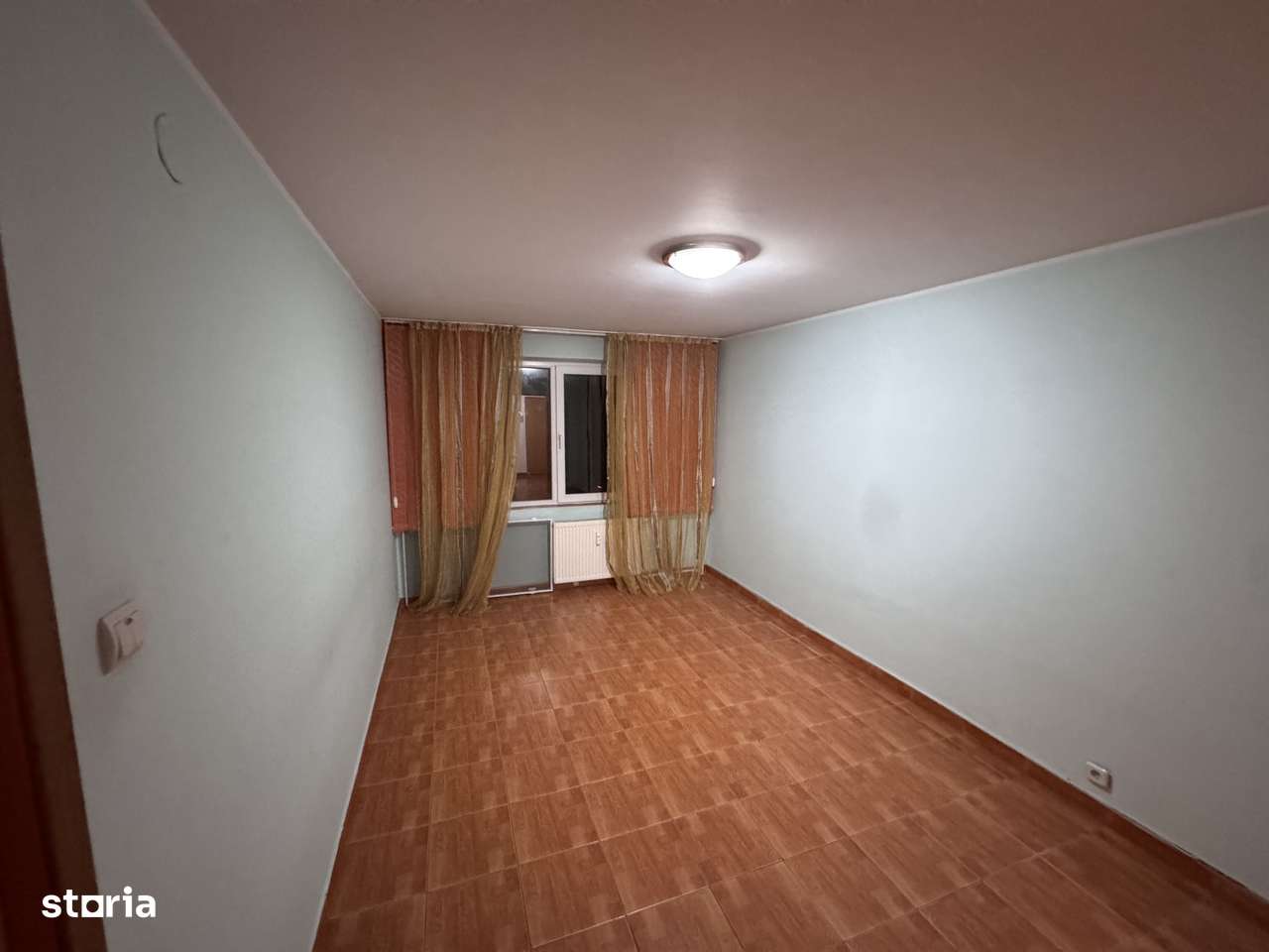 Apartament 3 camere Fizicienilor | Etaj 1/8 | Bloc reabilitat - Imagine principală: 1/12