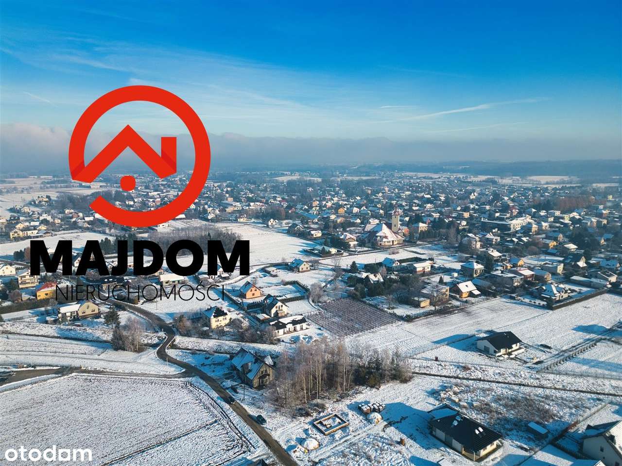 Symetryczna działka w bardzo dobrej lokalizacji-5