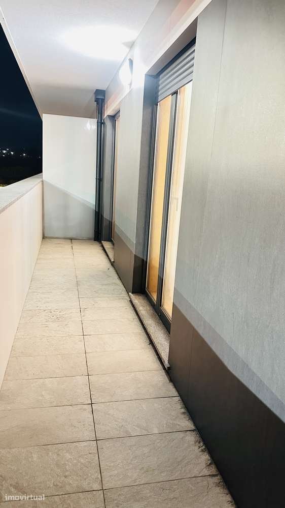 T2 PRONTO EM CONDOMÍNIO C/ PISCINA-16