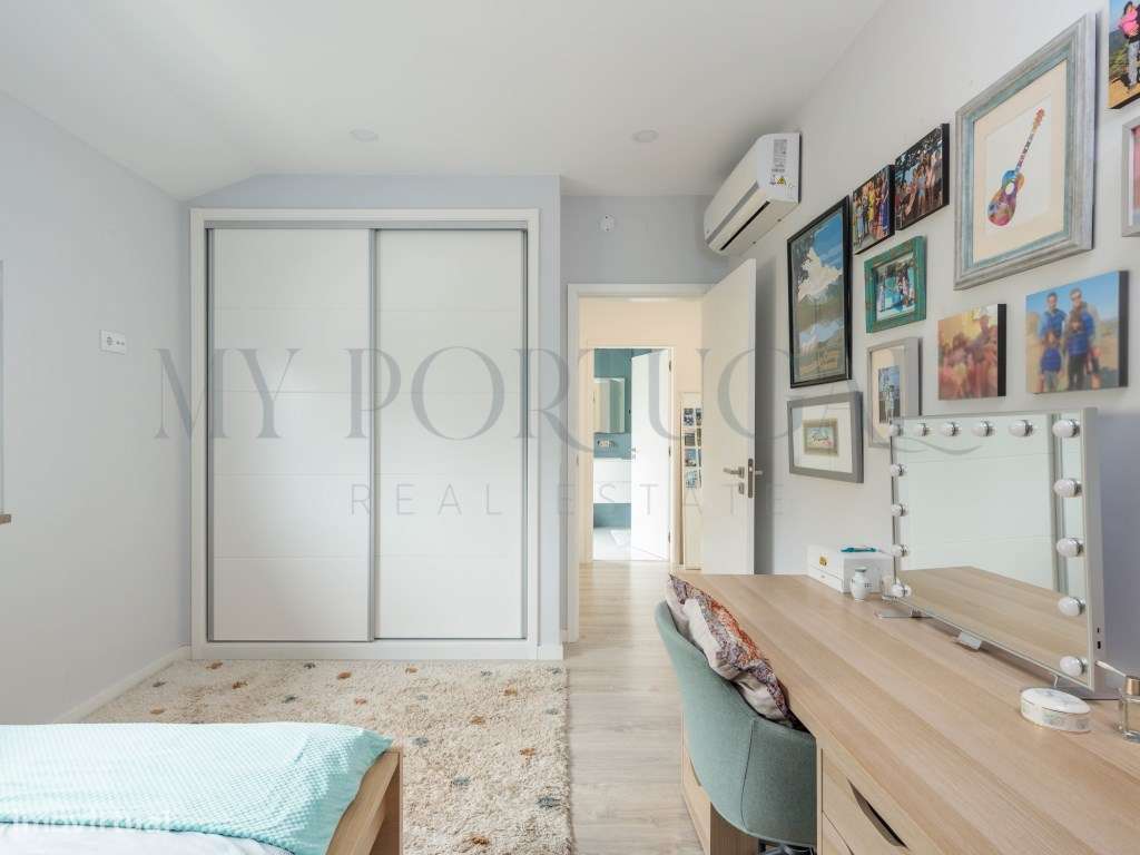 Uma Moradia com Vistas Deslumbrantes de Mar e Vale-29