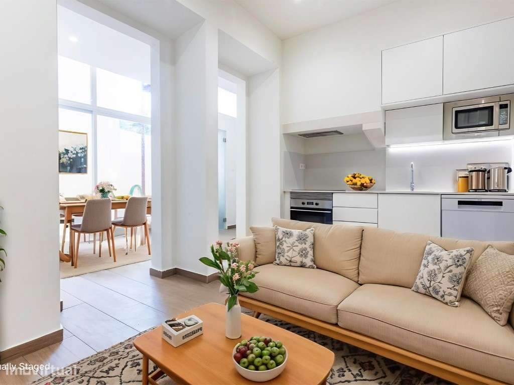 T2 Totalmente Renovado com Terraço Privativo na Penha de França - Grande imagem: 4/30