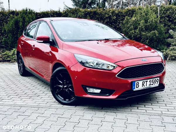 Ford Focus Turnier 1.5 EcoBoost Start-Stopp-System TITANIUM - 12