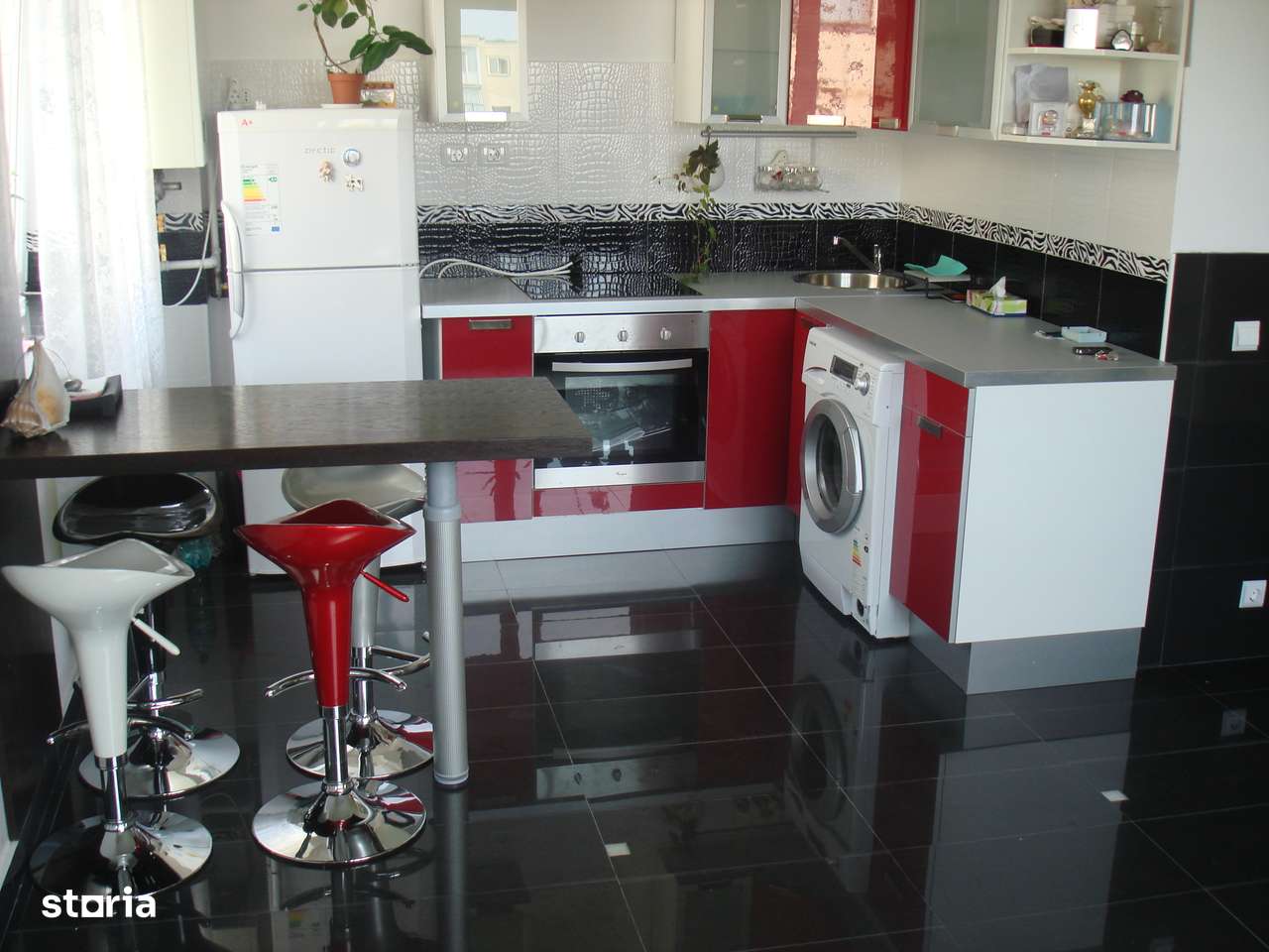 Garsoniera Trivale, bloc nou, mobilata, centrala-10