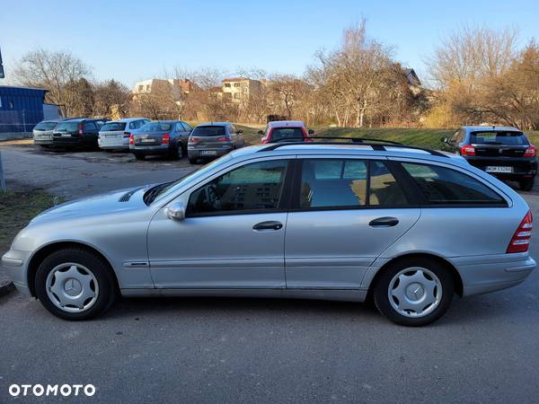 Mercedes-Benz Klasa C 180 T Kompr Classic Starline - 6