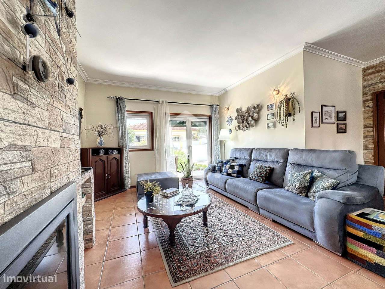 Moradia isolada, T4, com quarto no R/C ,  com logradouro na periferia - Grande imagem: 4/42