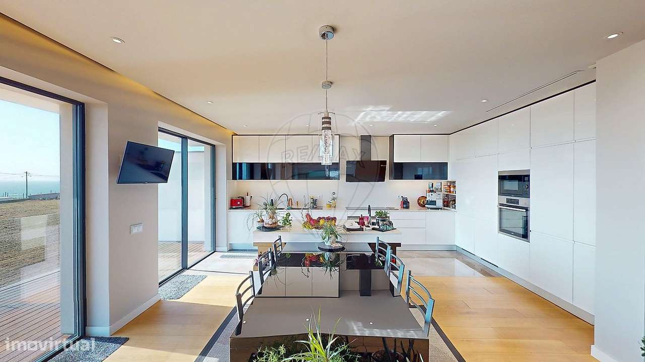 Moradia T4 para venda-16