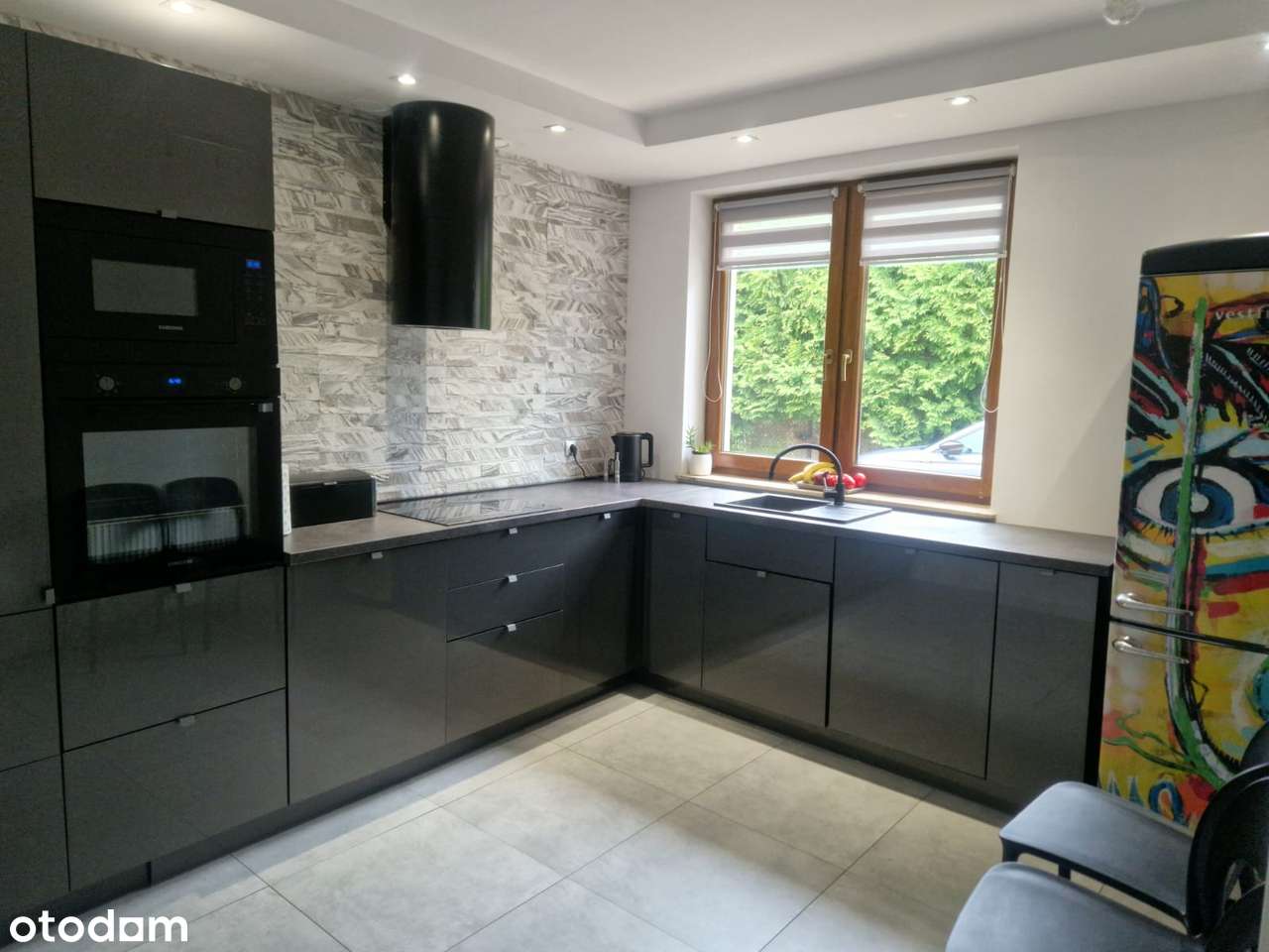 Wyjątkowy dom w Siemianicach – prestiż, spokój i wygoda - Pełny obrazek: 4/20