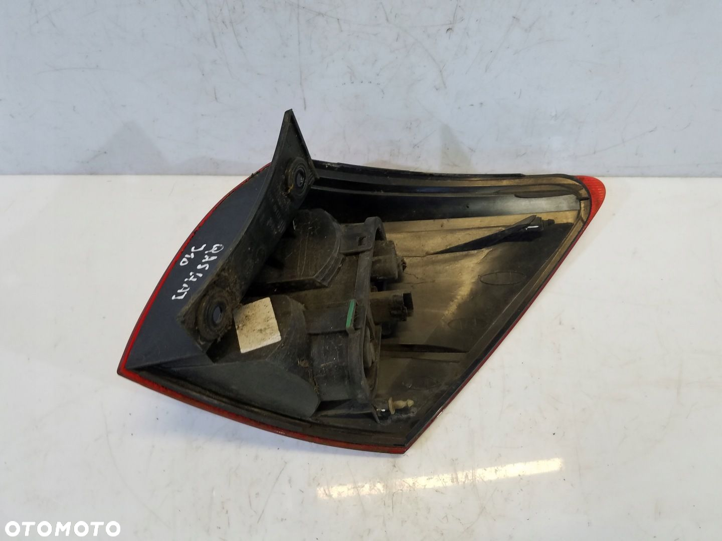 LAMPA TYŁ NISSAN QASHQAI J10 - 5