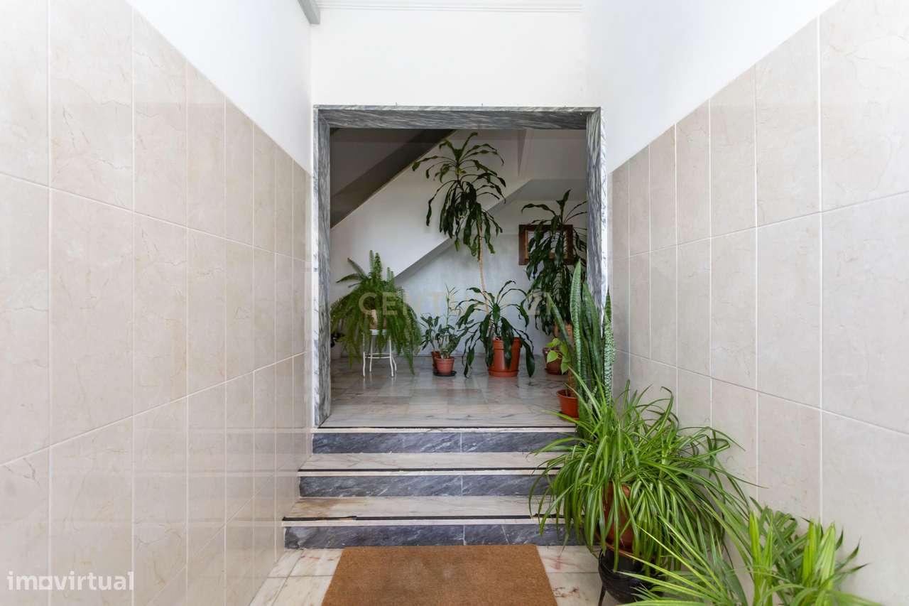 4 assoalhadas  em Padre Nabeto Palmela - Grande imagem: 4/26