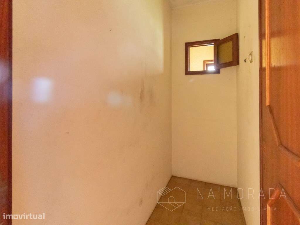 Moradia isolada com 3.000 m2 de terreno para venda em Santa Maria d...-14