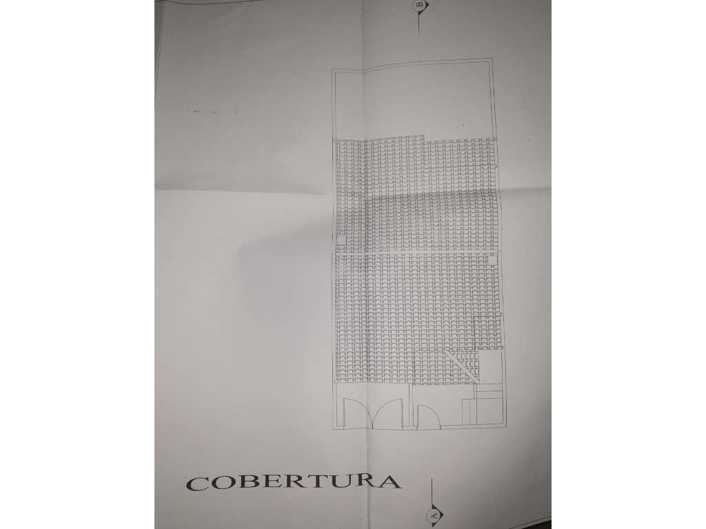 Moradia de 3 Pisos Com Garagem e Aproveitamento de Sótão-24
