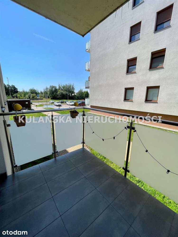 Sprzedaż świeżo wyremontowa 2 pokojowe mieszkanie-14