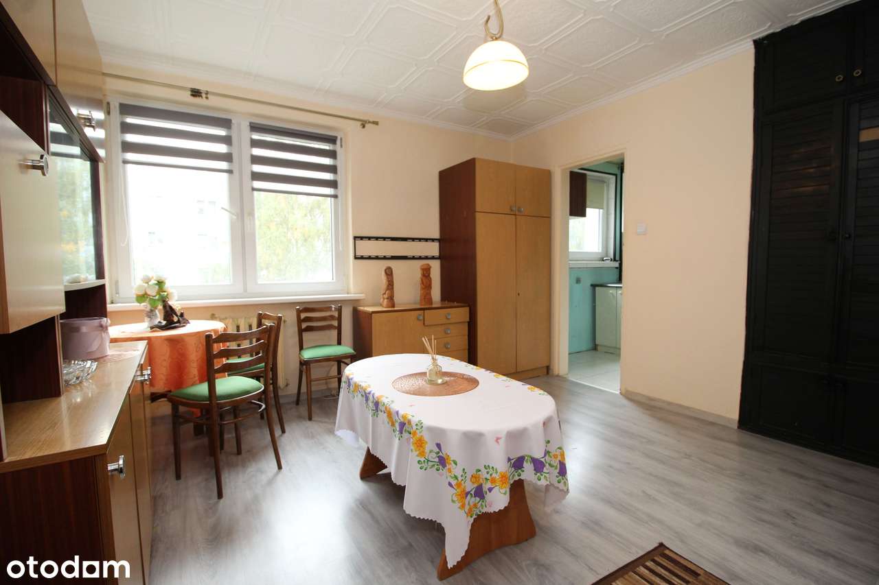 1 piętro w niskim bloku 22,75 m2 os. Słoneczne-0