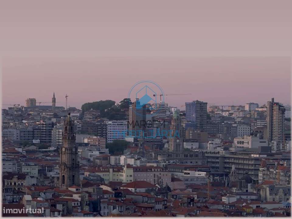 T2+1 c/32m2 terraço + varanda, estacion.duplo + arrumo-20