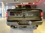 Dodge RAM 1500 5.7 4x4 - 8