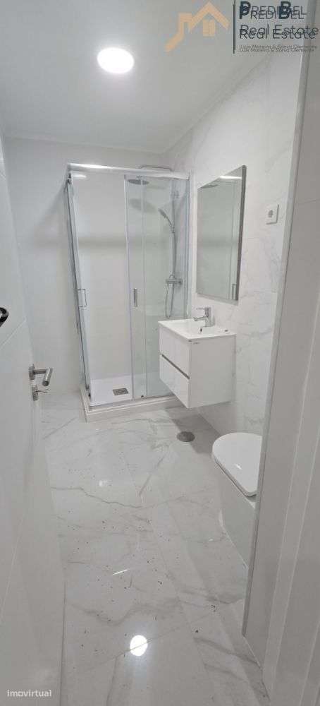T2+1 REMODELADO EM ODIVELAS-8