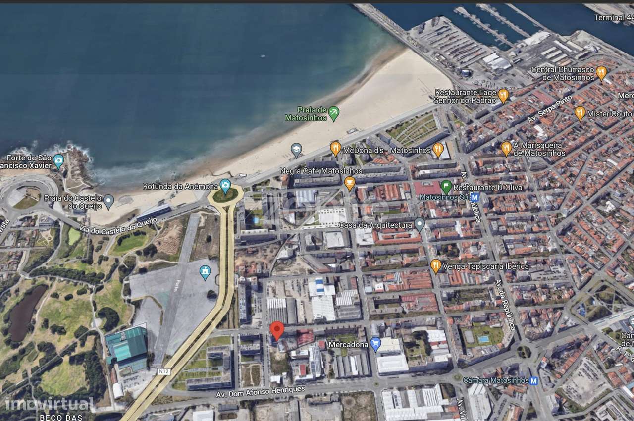 Loja H em Matosinhos Sul Nautilus IV - Grande imagem: 5/15