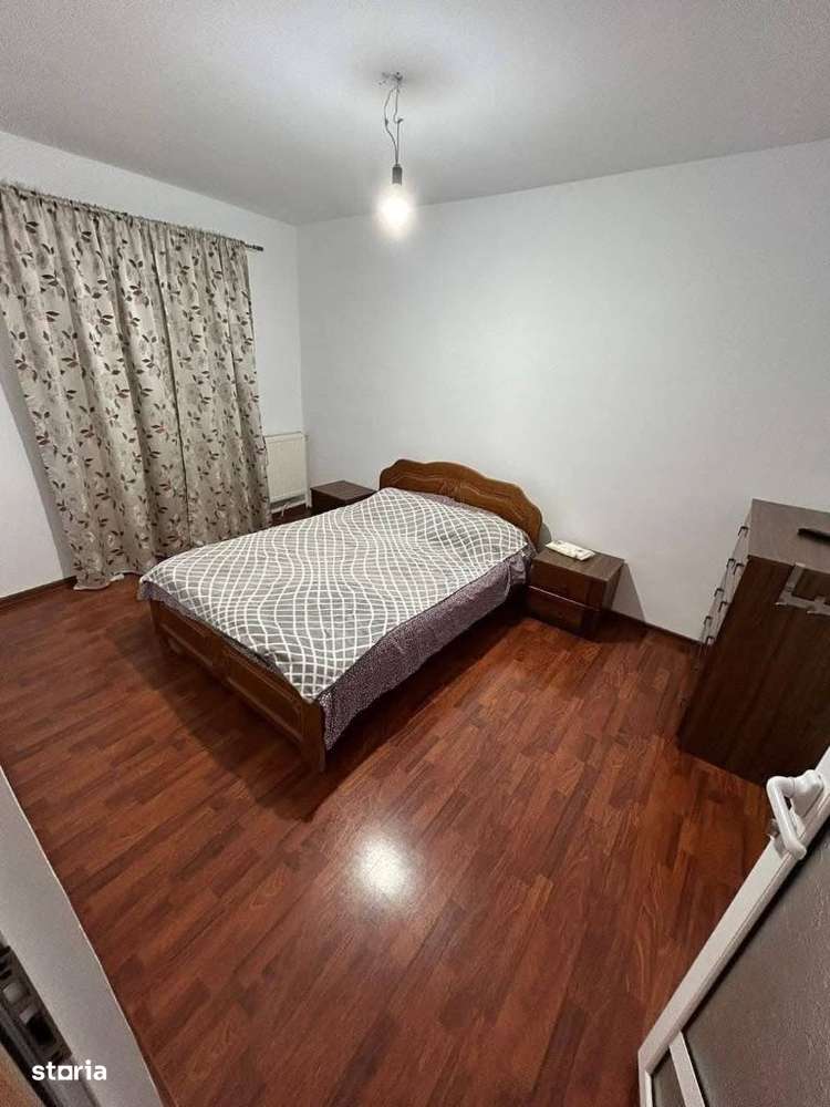 De vânzare apartament 3 camere, zona BCR, 65.000 euro - Imagine principală: 2/8