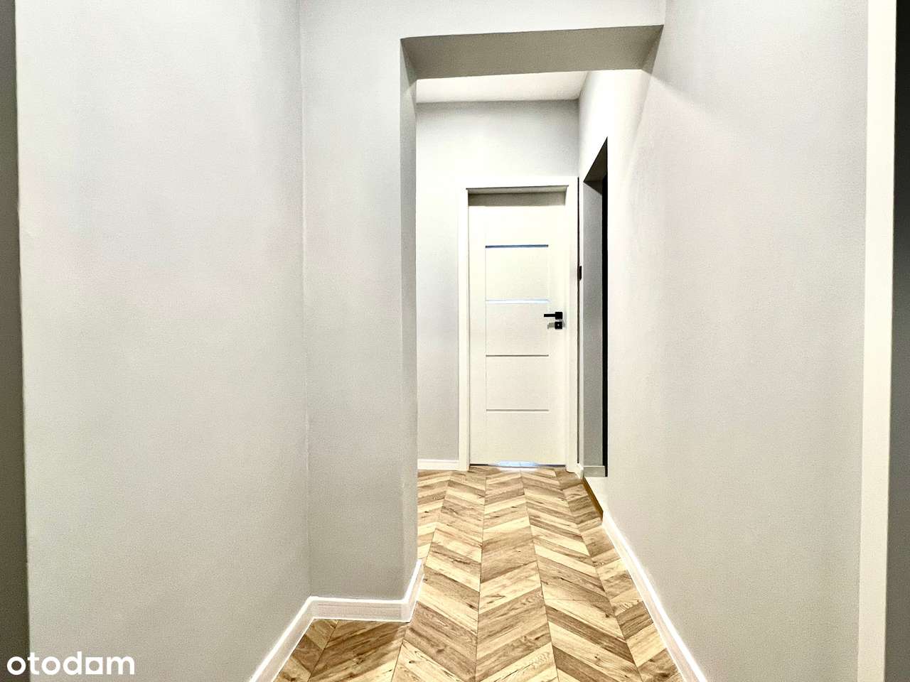 REZERWACJA ! Sprzedam 3-pokojowe w centrum Bytomia-0