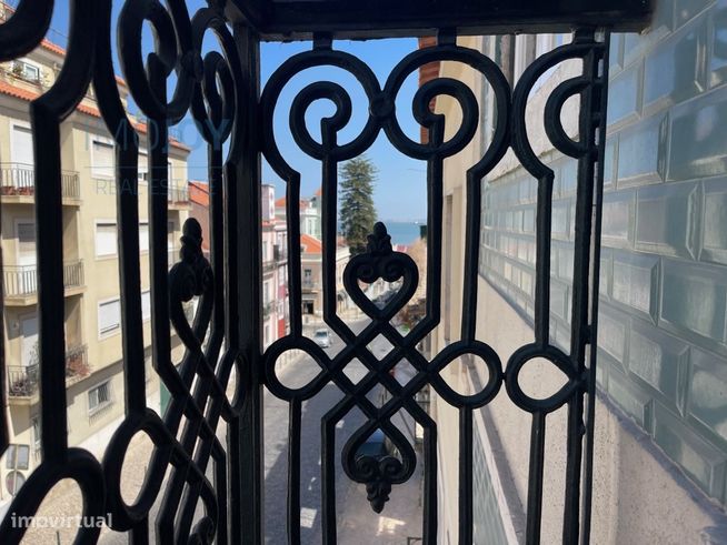 Apartamento T2 na Graça, Lisboa-14