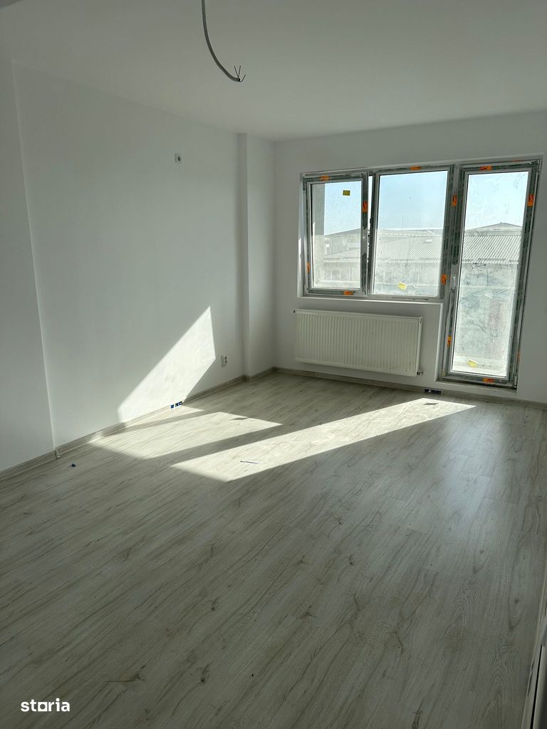 Apartament 2 camere 12 minute metrou Aparatorii Patriei