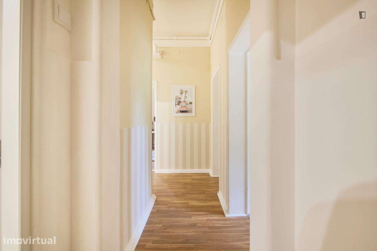 Quarto - localizado em Alameda Lisbon - Grande imagem: 3/10