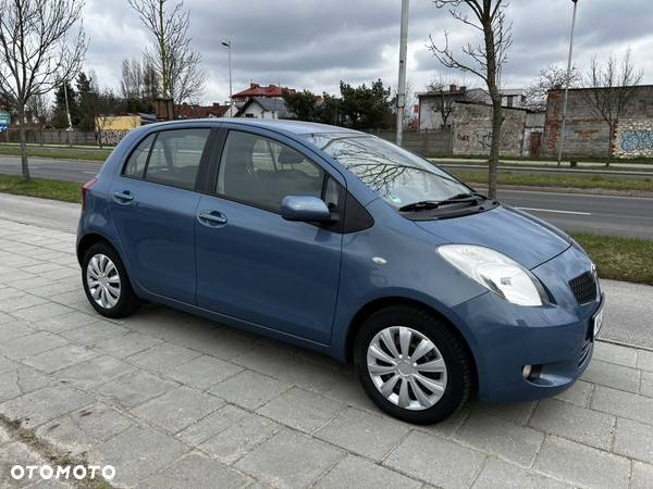 Toyota Yaris 1.3 VVT-i Sol - 10