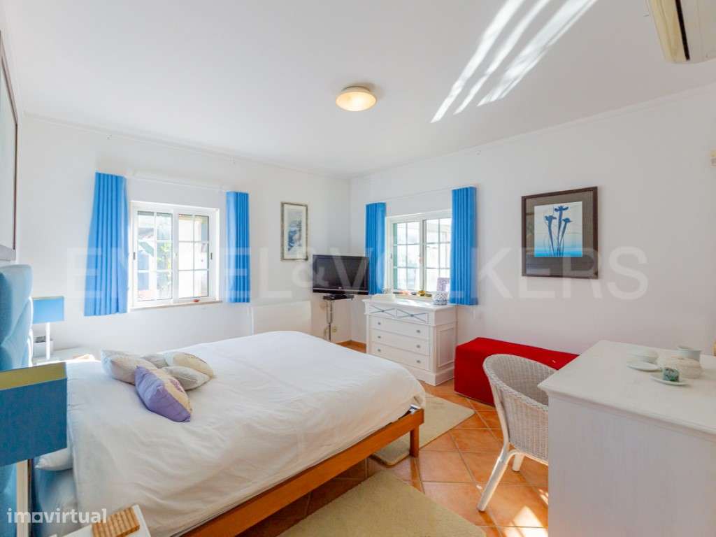 Moradia T3 com Piscina em São Brás de Alportel-25