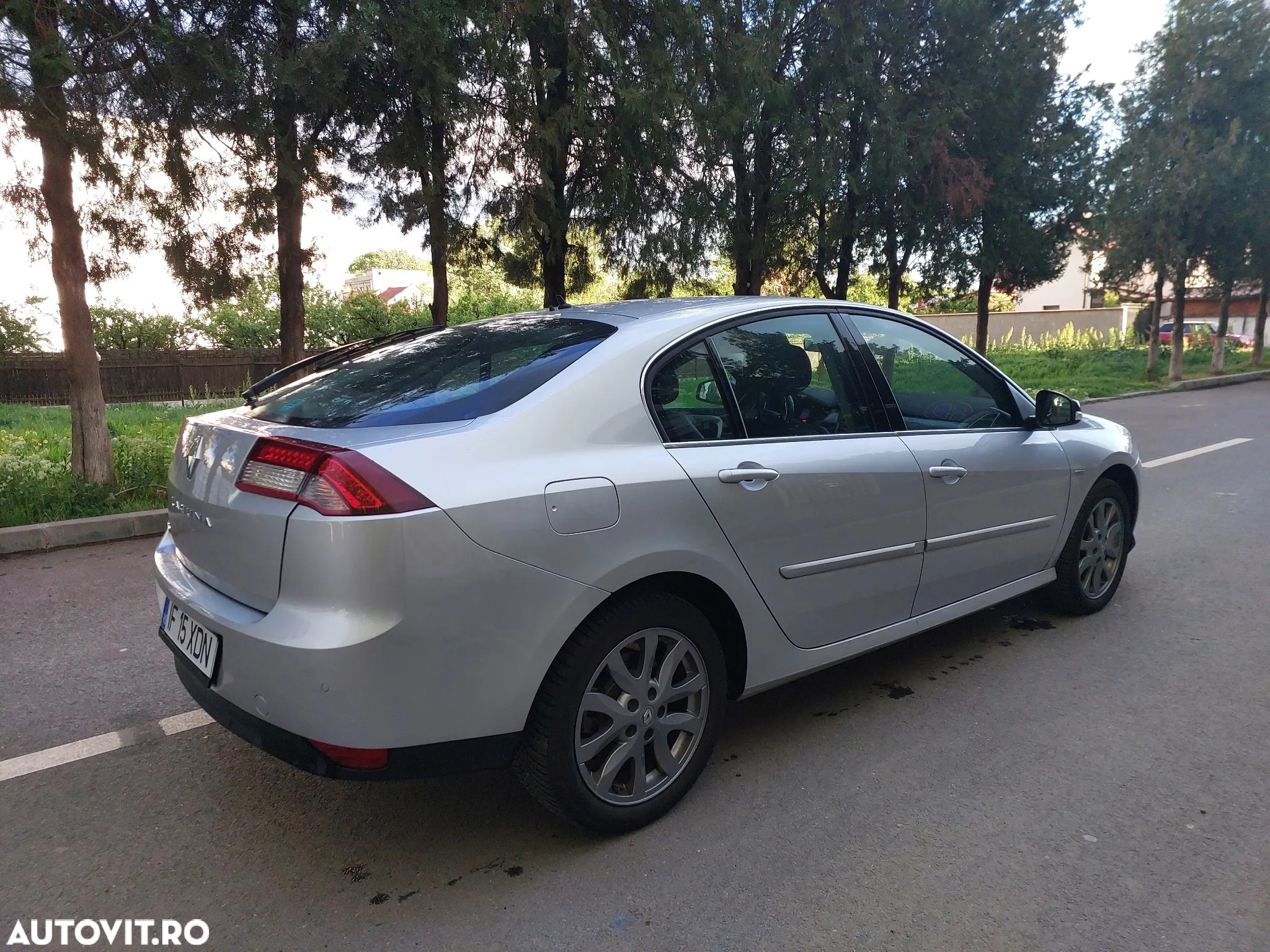 Renault Laguna dCi 110 FAP Limited - 5