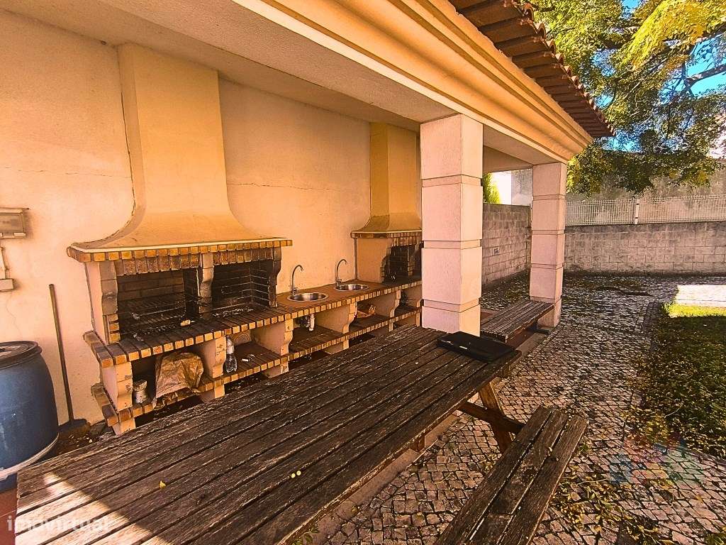 Apartamento T2+1 em condomínio fechado no Entroncamento-18