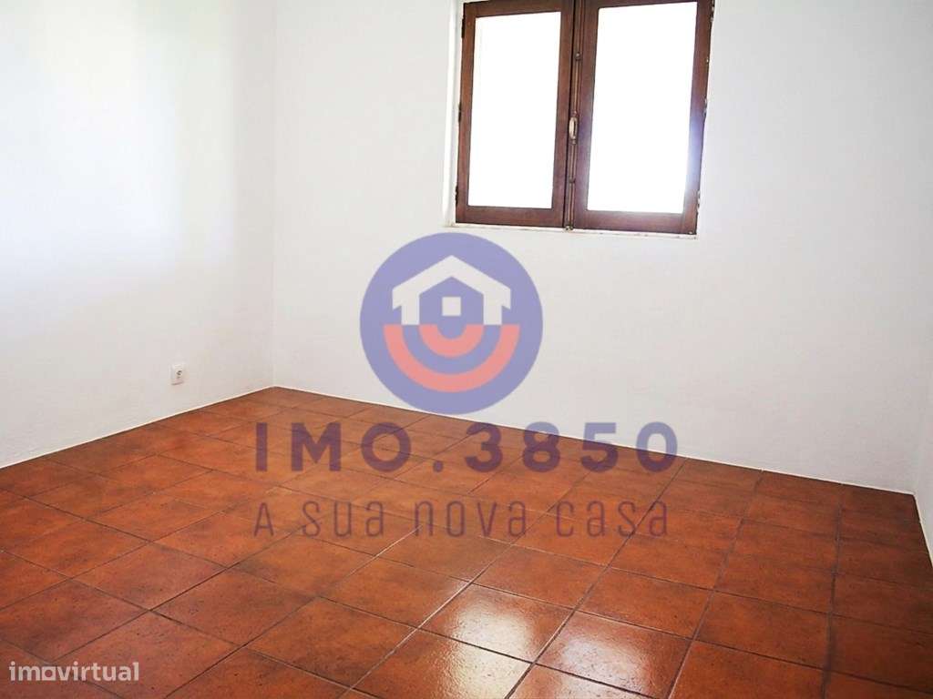 Moradia T4 c/ excelentes áreas-17