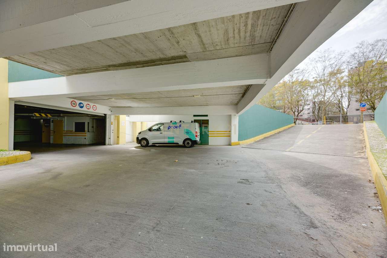 T3 Expo - Remodelado, 2 lugares de estacionamento e arrecadação-40